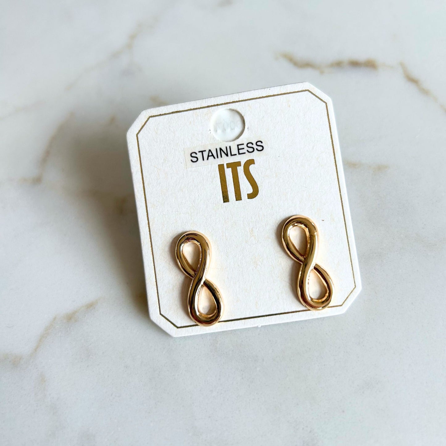 Jewelry: Stud Earrings