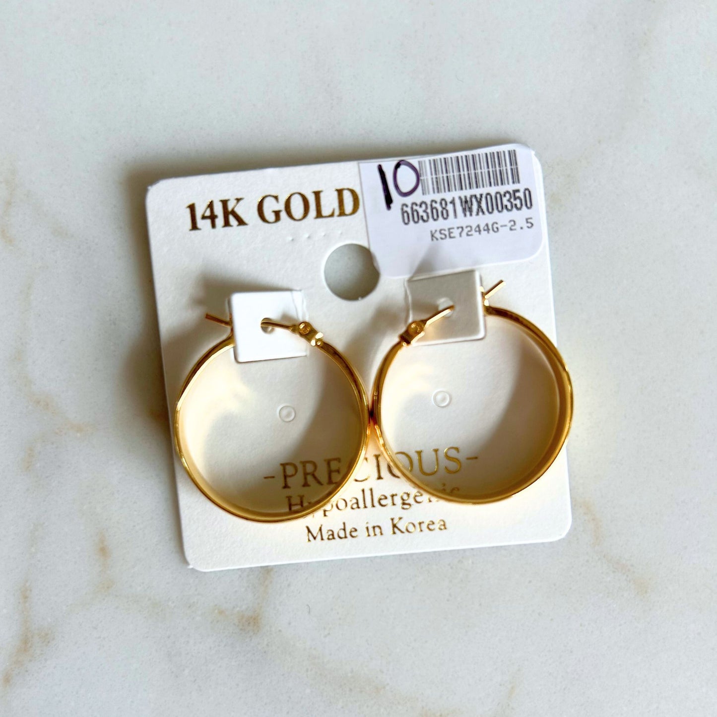 Jewelry: Hoop Earrings